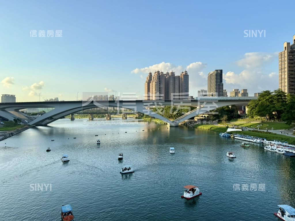 碧潭綠景電梯三房車位房屋室內格局與周邊環境