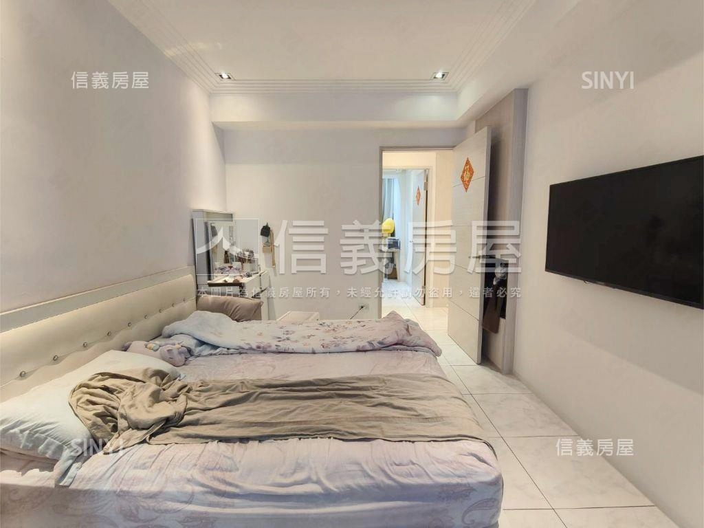 光正街三面採光裝潢好房屋室內格局與周邊環境