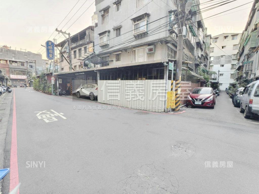 光正街三面採光裝潢好房屋室內格局與周邊環境