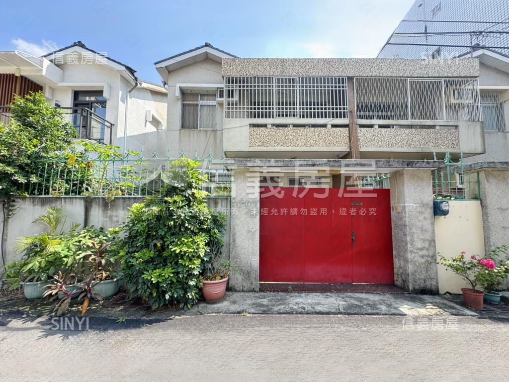 近農工地約４０坪臨路透天房屋室內格局與周邊環境