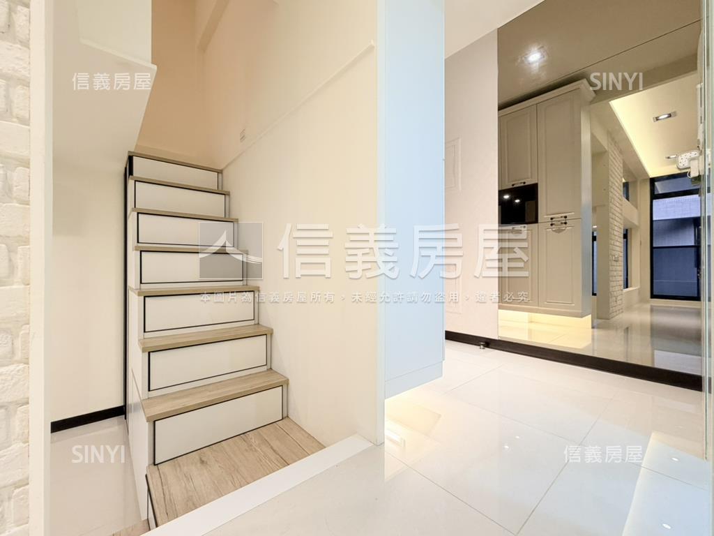 江翠稀有挑高精緻宅房屋室內格局與周邊環境