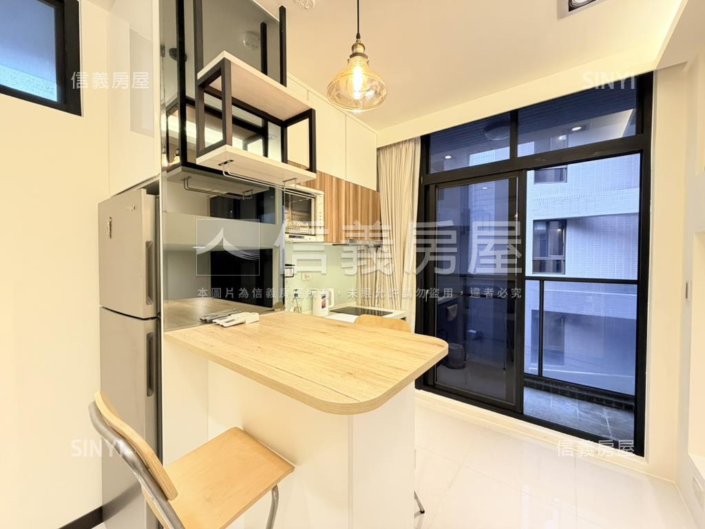 江翠稀有挑高精緻宅房屋室內格局與周邊環境