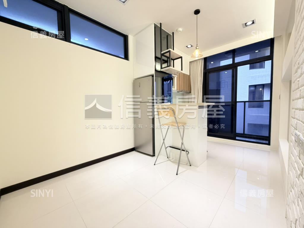 江翠稀有挑高精緻宅房屋室內格局與周邊環境