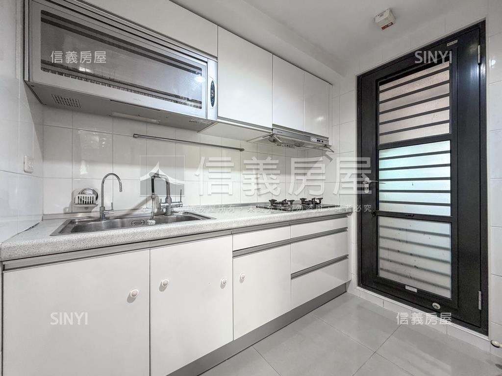 太普上河堤精美三房平車房屋室內格局與周邊環境