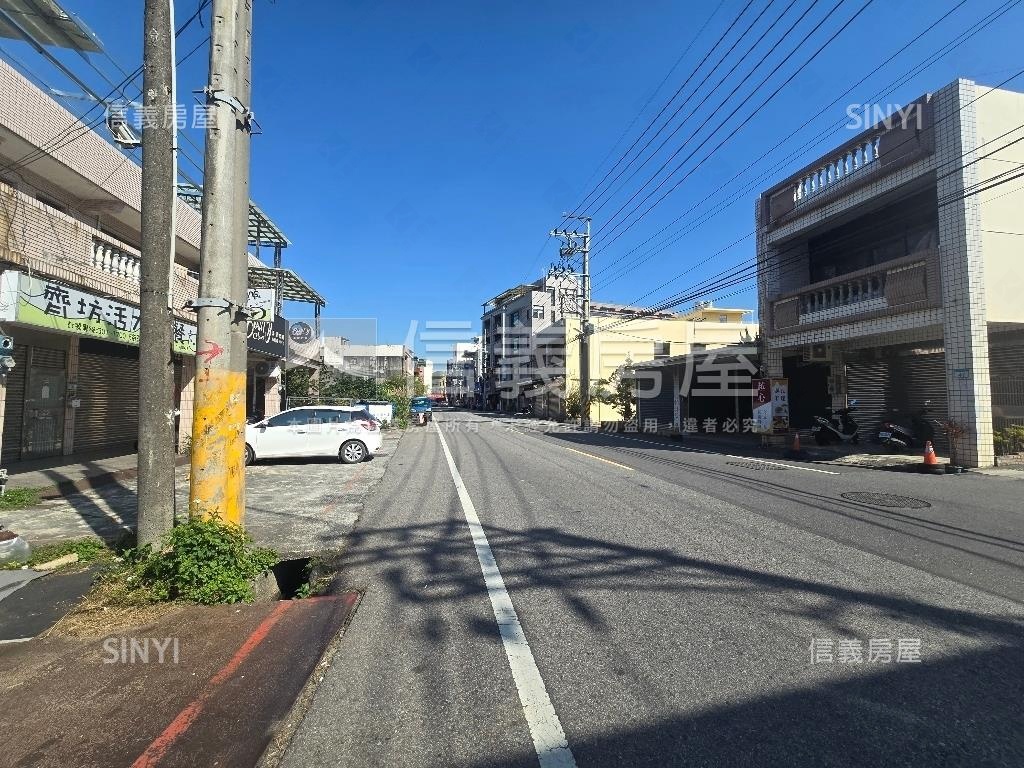 小農喜愛鄰路長方農地房屋室內格局與周邊環境
