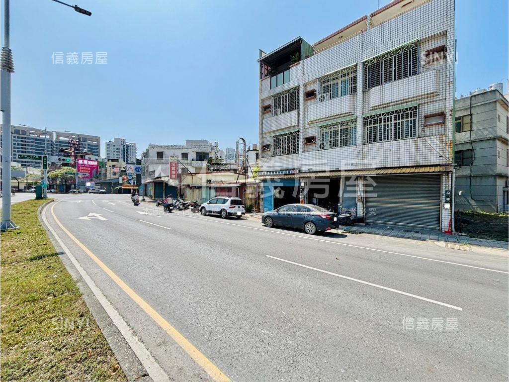 高大特區臨路透天店面房屋室內格局與周邊環境