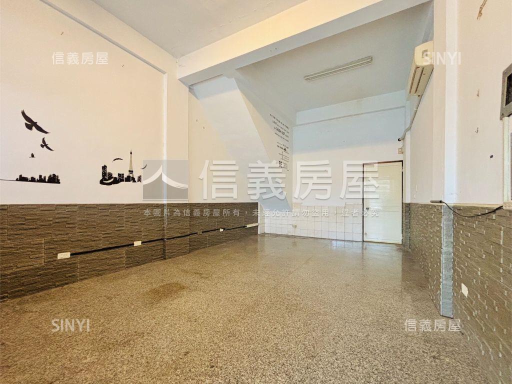 高大特區臨路透天店面房屋室內格局與周邊環境