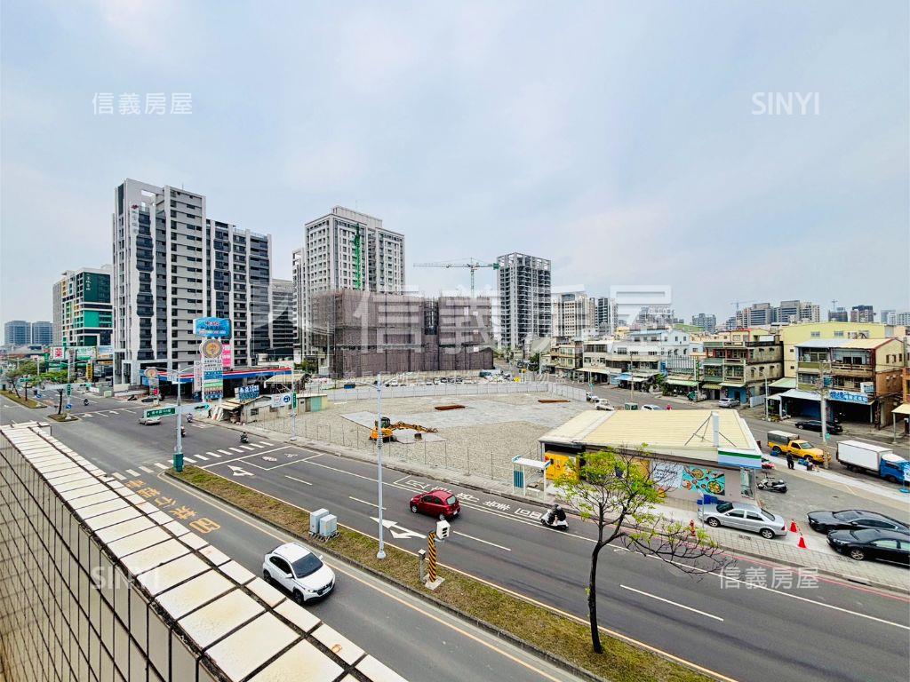 高大特區臨路透天店面房屋室內格局與周邊環境