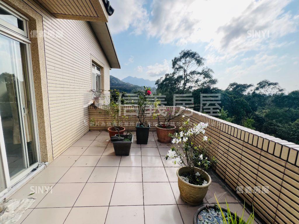 度假感明亮大露臺白雞別墅房屋室內格局與周邊環境