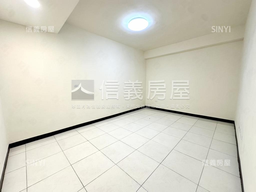 太平大面寬透天好停車房屋室內格局與周邊環境