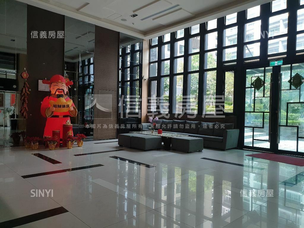 麥迪奇龍賺錢店面房屋室內格局與周邊環境