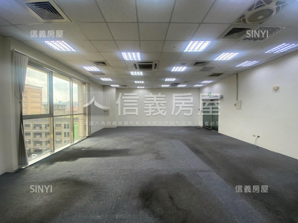 福華廣場邊間辦公房屋室內格局與周邊環境