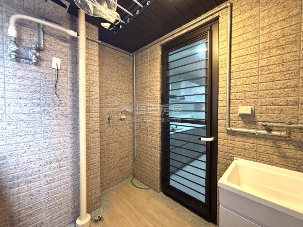 全新建案國雄中正三房坡平房屋室內格局與周邊環境