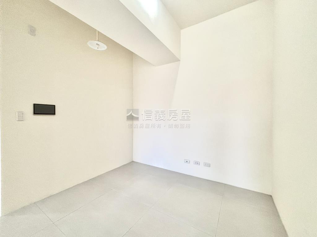 全新建案國雄中正三房坡平房屋室內格局與周邊環境