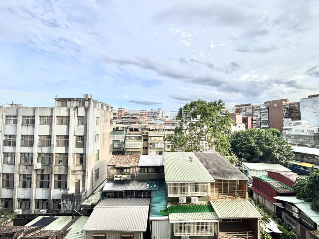 全新建案國雄中正三房坡平房屋室內格局與周邊環境