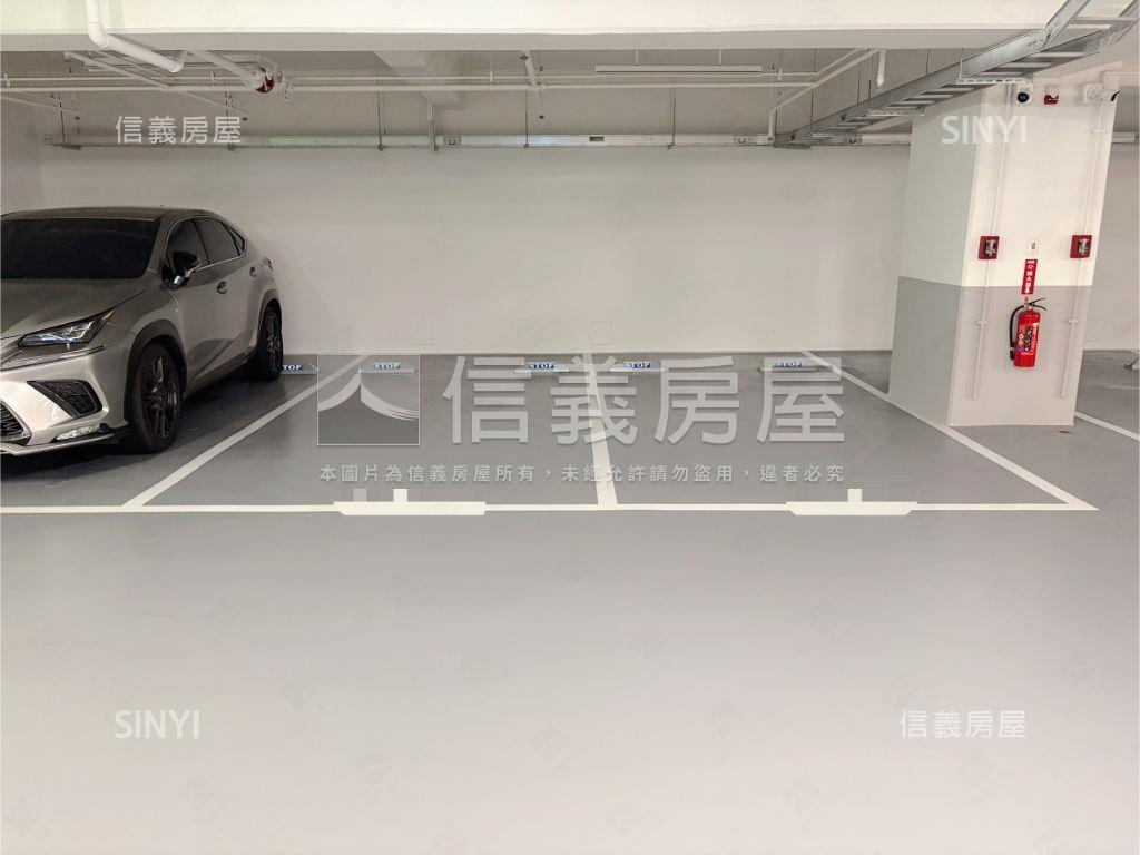 聚羨岱●Ａ棟大坪數雙平車房屋室內格局與周邊環境