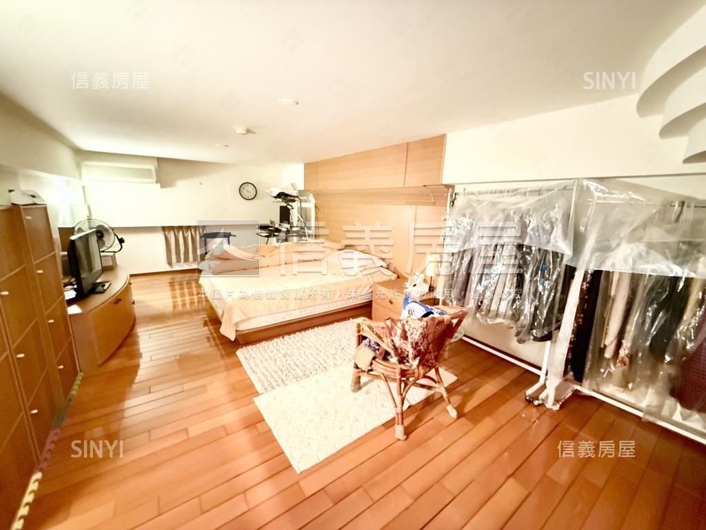 古亭捷運庭院挑高１樓房屋室內格局與周邊環境