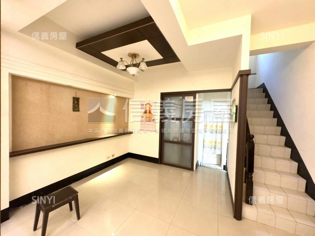 純美墅綠意透天房屋室內格局與周邊環境