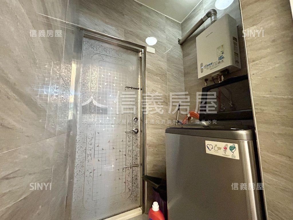 近高醫正街騎樓屋況佳店住房屋室內格局與周邊環境