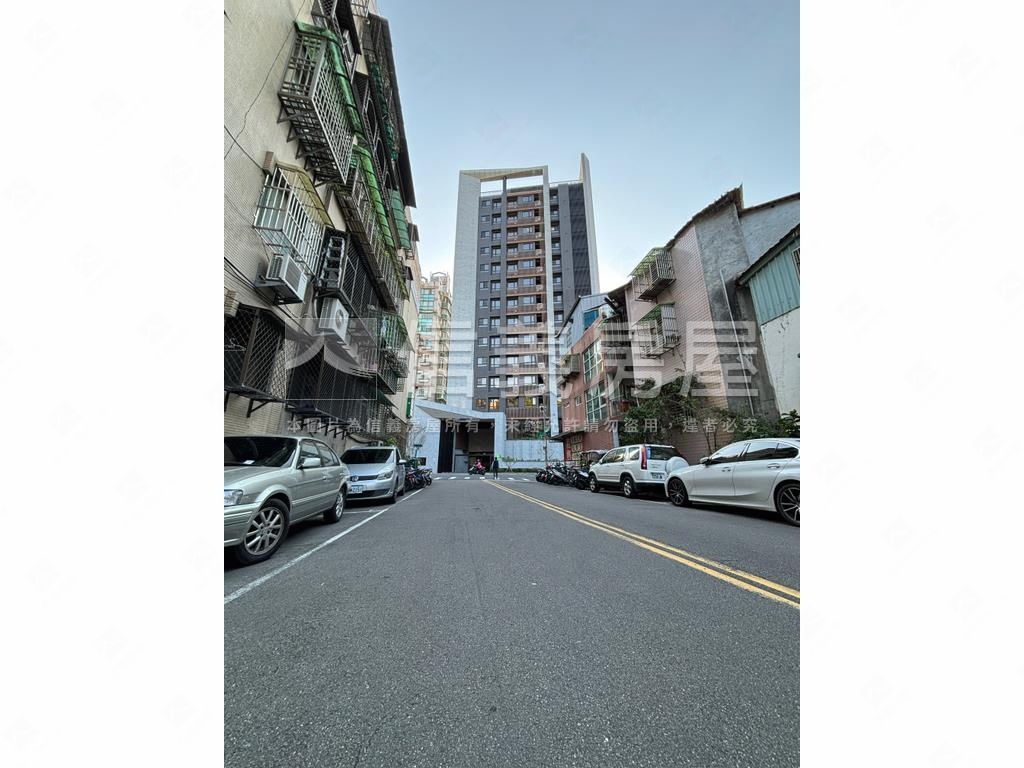 眺望１０１達欣信義文華房屋室內格局與周邊環境