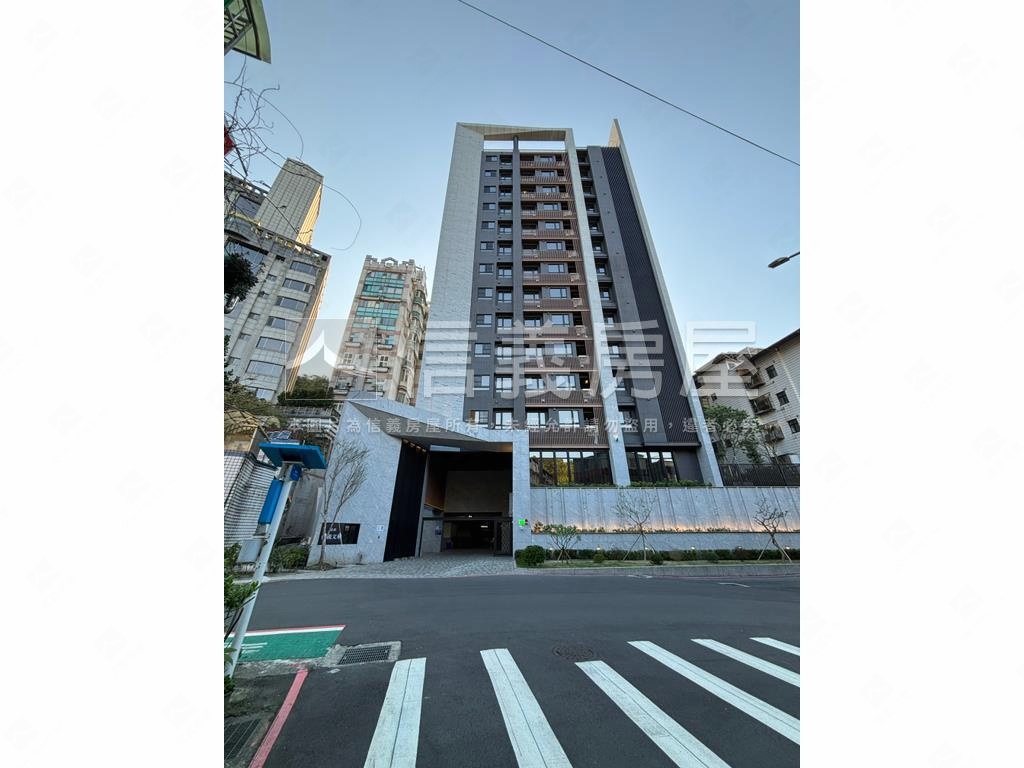 眺望１０１達欣信義文華房屋室內格局與周邊環境