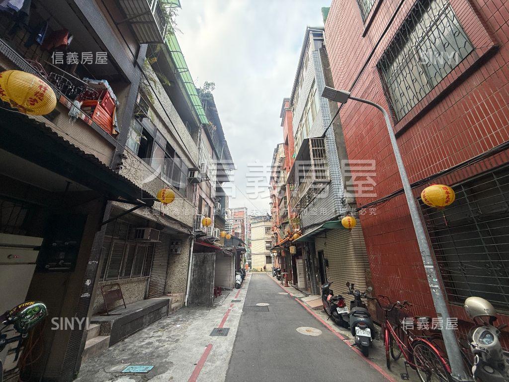 雅江街稀有透天房屋室內格局與周邊環境