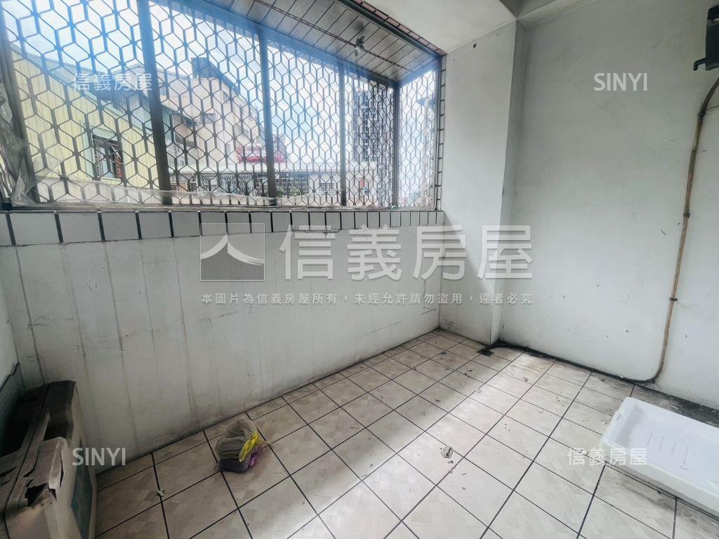 中清路稀有兩房房屋室內格局與周邊環境