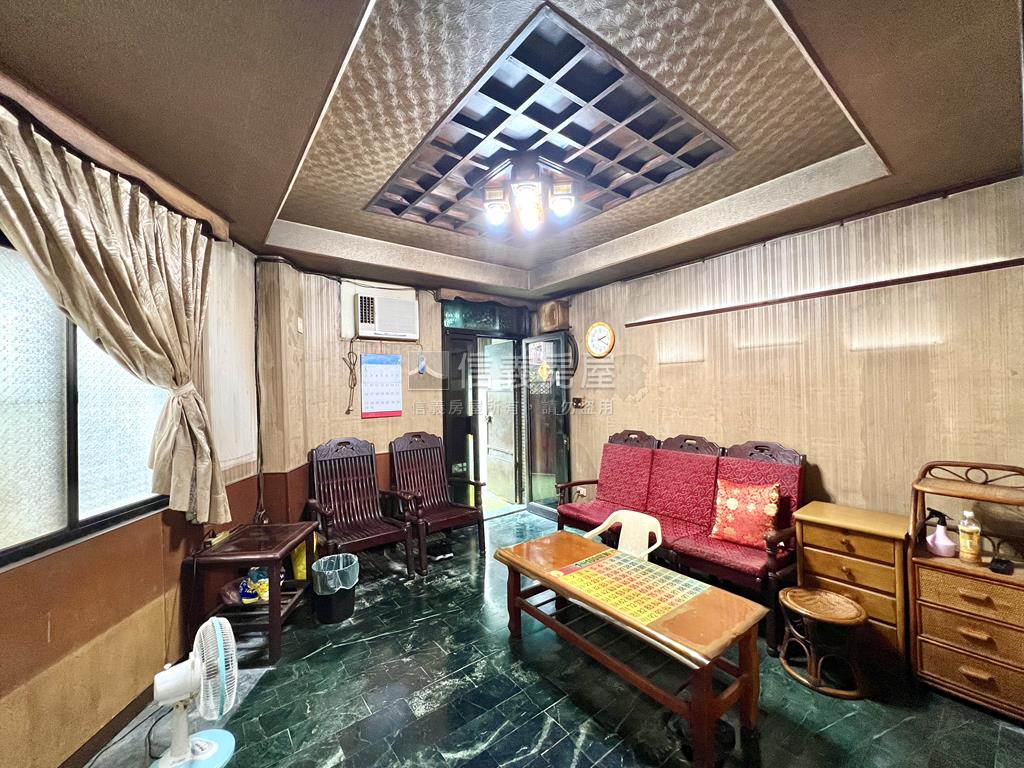 ㊝近家齊高中★邊間一樓寓房屋室內格局與周邊環境