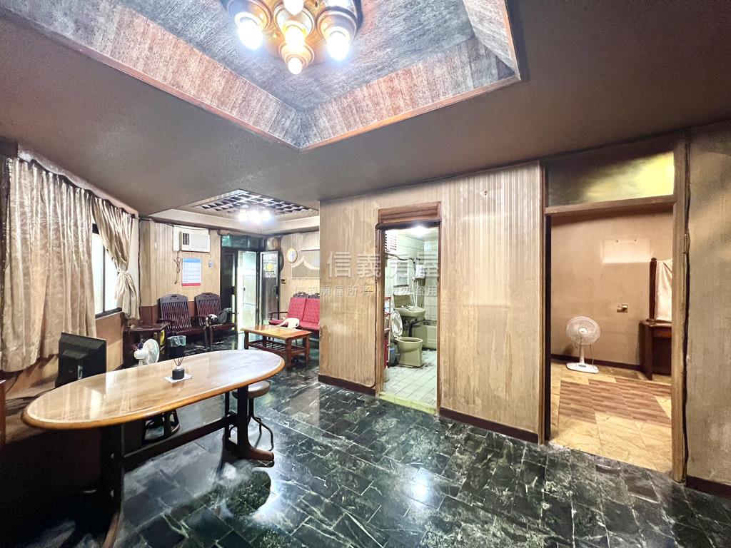 ㊝近家齊高中★邊間一樓寓房屋室內格局與周邊環境