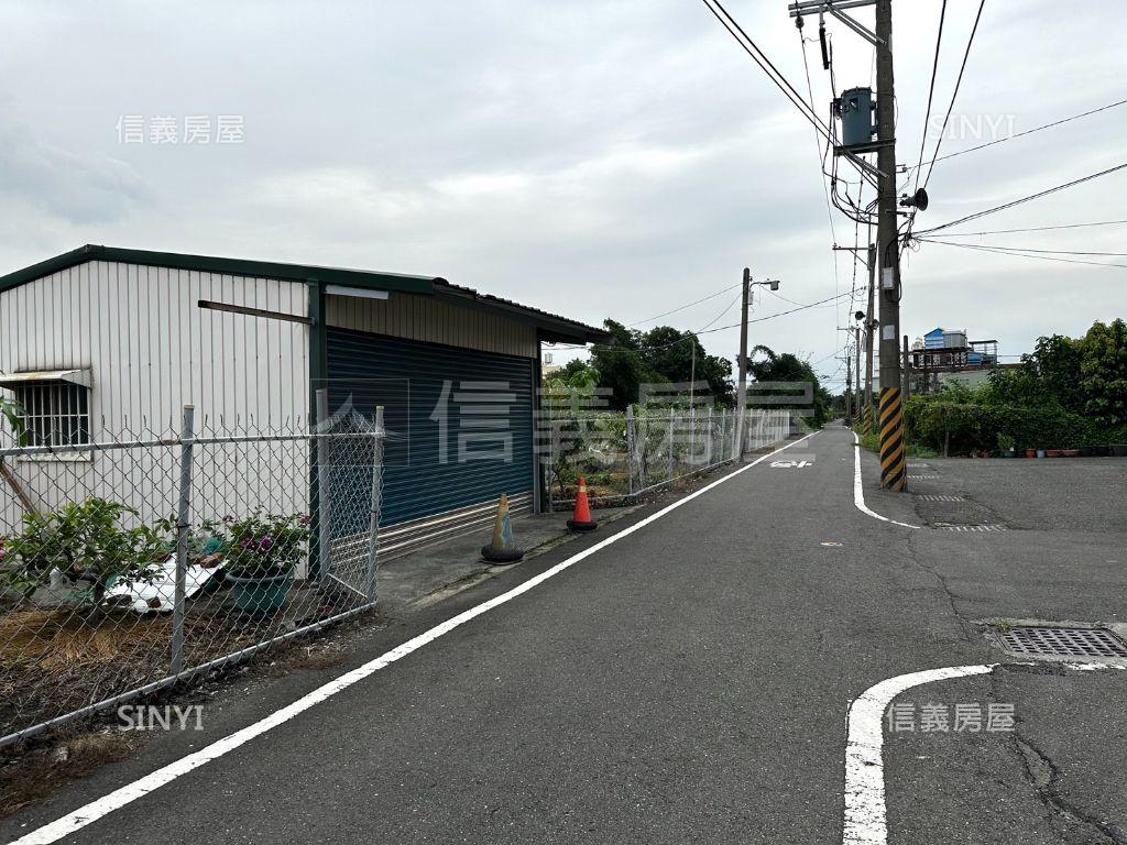 近鳳林路車庫透天房屋室內格局與周邊環境