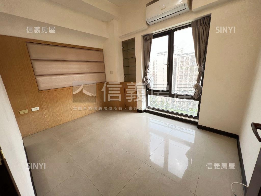 歐洲村帝后稀有兩房車位房屋室內格局與周邊環境