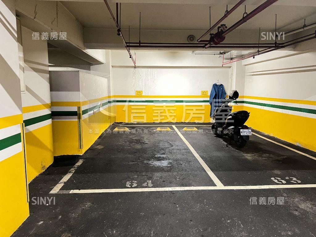 歐洲村帝后稀有兩房車位房屋室內格局與周邊環境