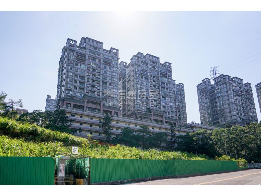 達觀鎮Ａ４景觀三房車位房屋室內格局與周邊環境