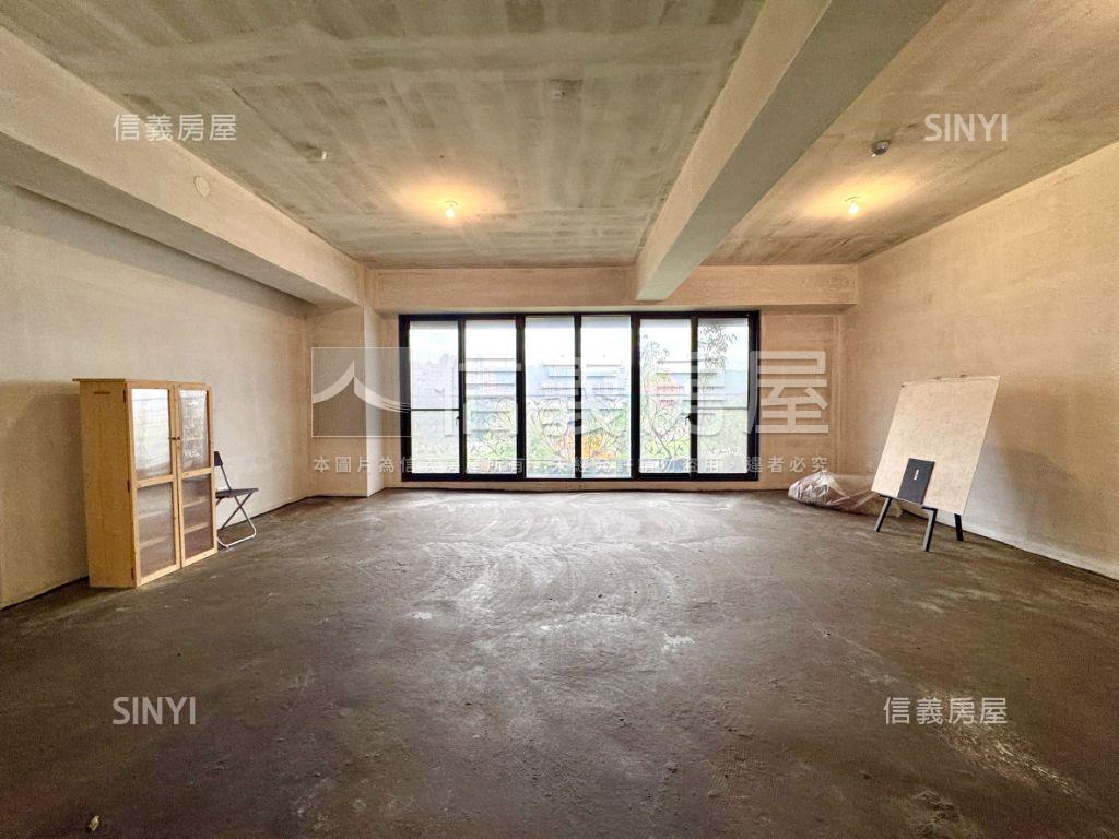 昭揚。公園綠意四房雙車位房屋室內格局與周邊環境