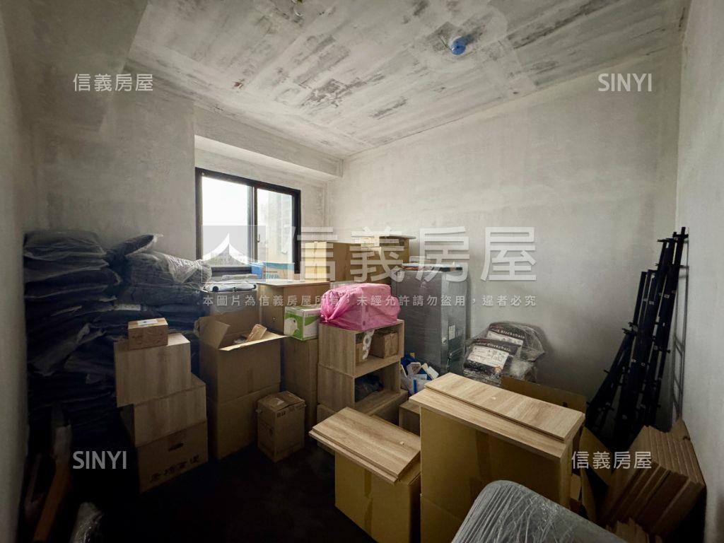 昭揚。公園綠意四房雙車位房屋室內格局與周邊環境