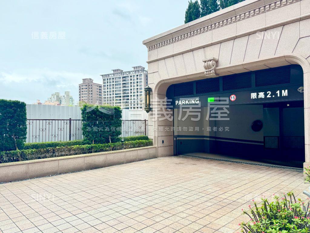 昭揚。公園綠意四房雙車位房屋室內格局與周邊環境