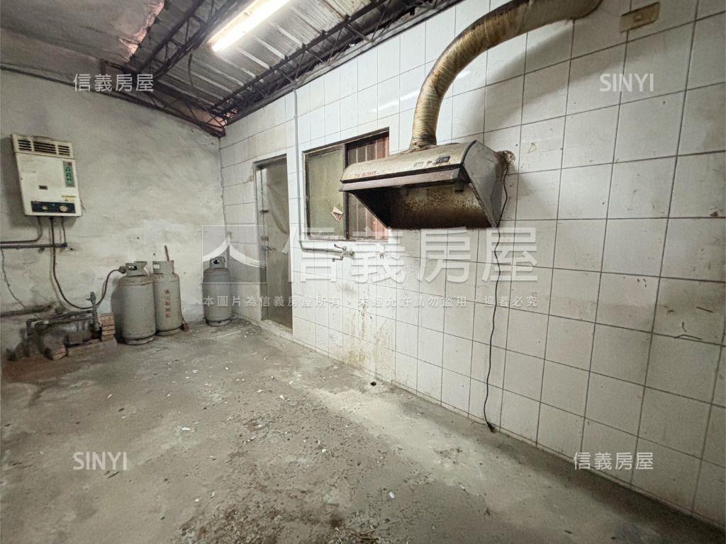 大肚店住⛦老宅等您改造！房屋室內格局與周邊環境