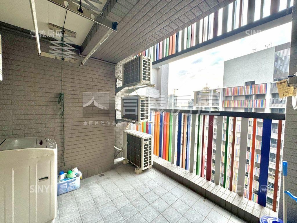 精銳軟園次頂樓２房平車房屋室內格局與周邊環境