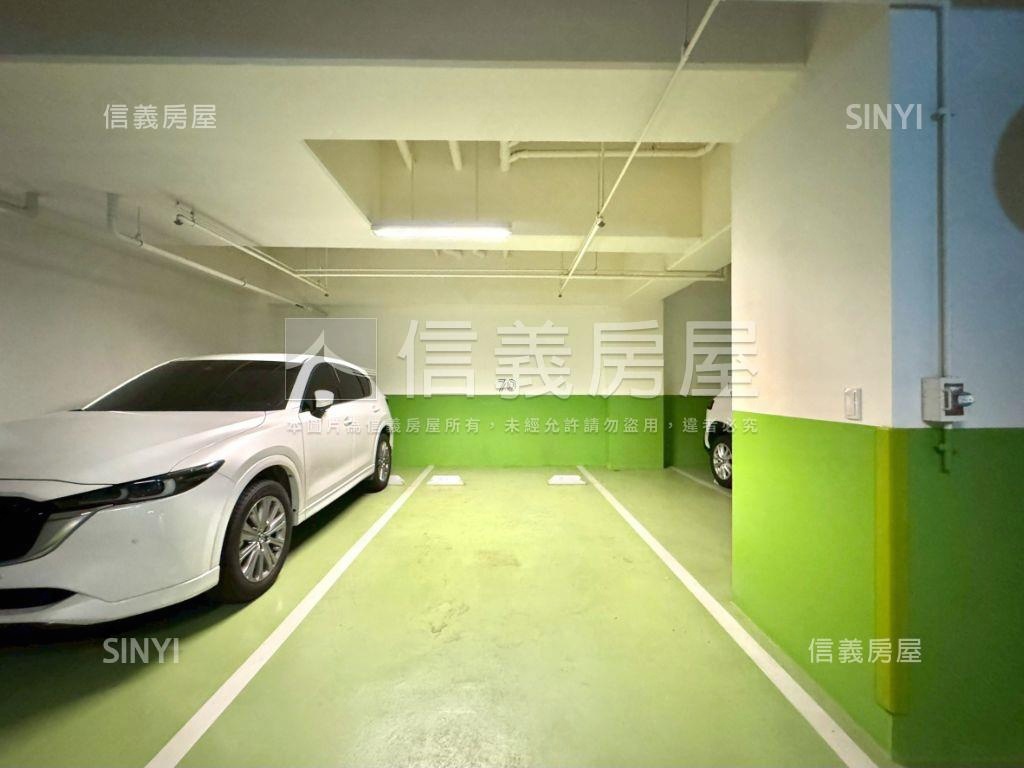 精銳軟園次頂樓２房平車房屋室內格局與周邊環境