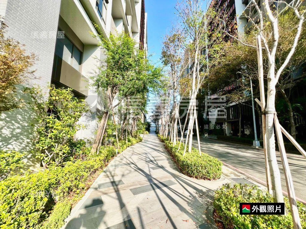 精銳軟園次頂樓２房平車房屋室內格局與周邊環境