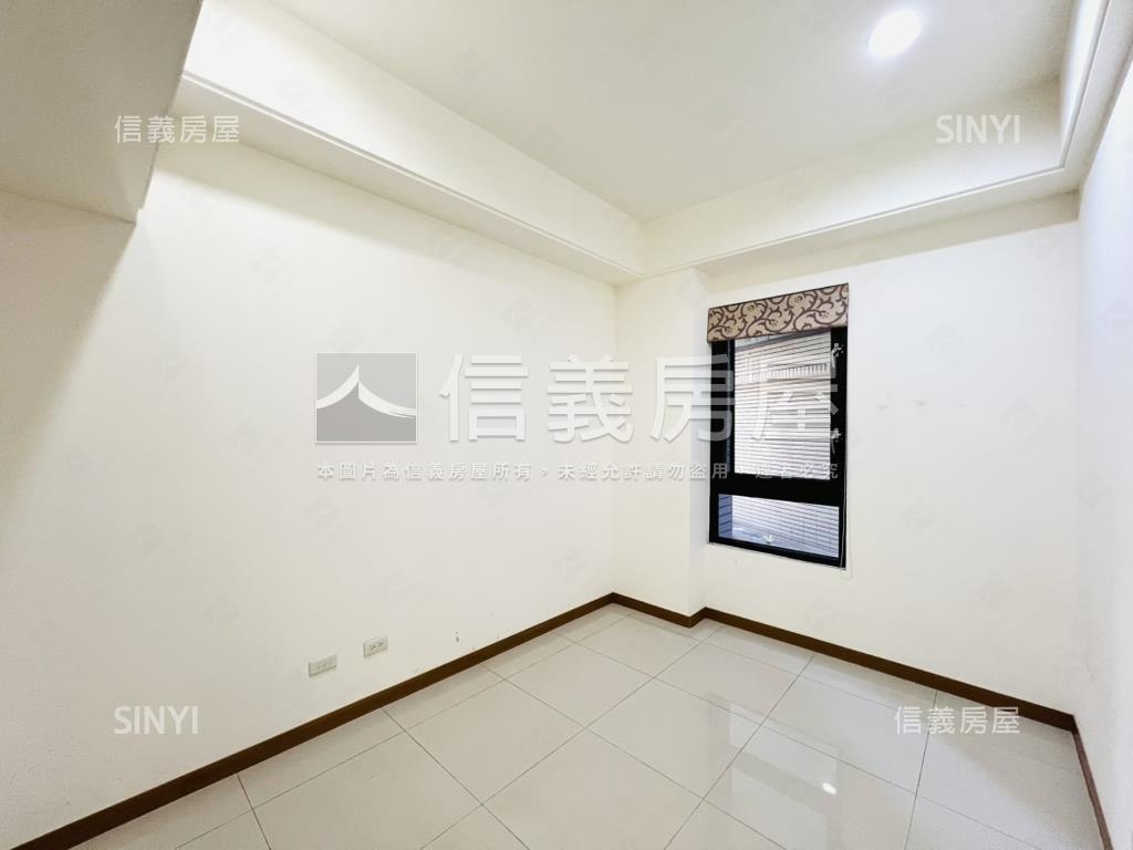 史丹佛面樹海三房車位房屋室內格局與周邊環境