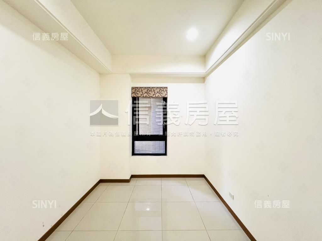史丹佛面樹海三房車位房屋室內格局與周邊環境