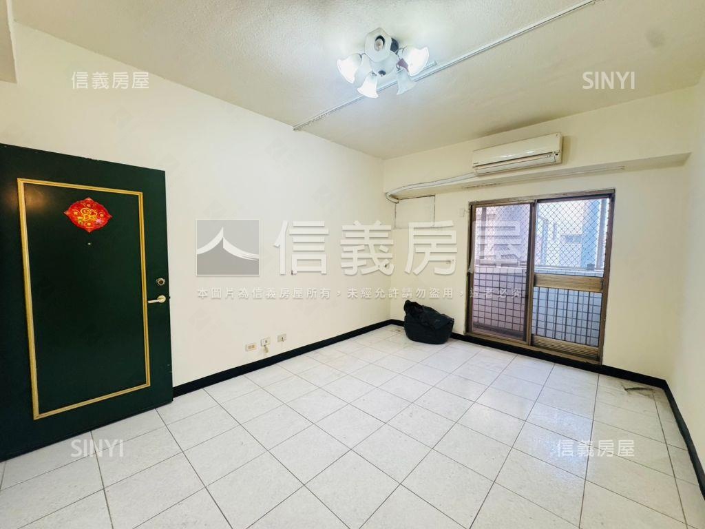 家專天地優質套房有車位房屋室內格局與周邊環境
