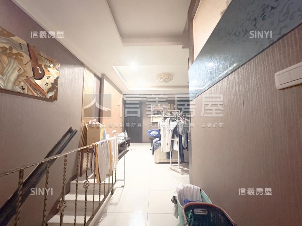 武廟路旁有間好透天房屋室內格局與周邊環境