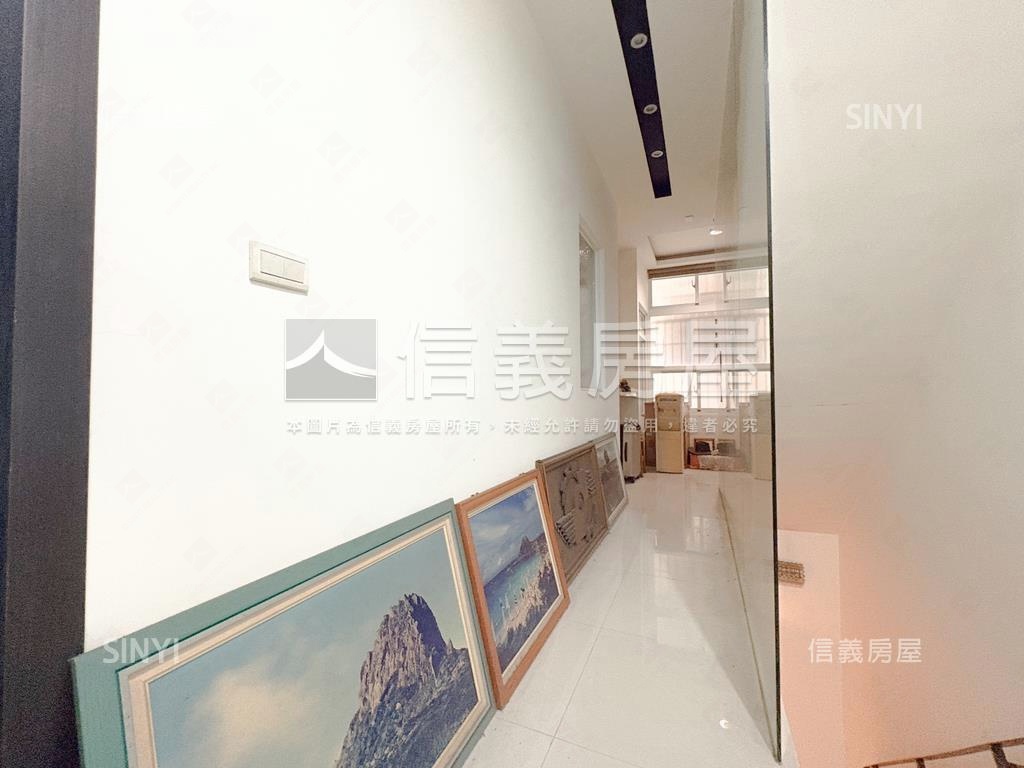 武廟路旁有間好透天房屋室內格局與周邊環境