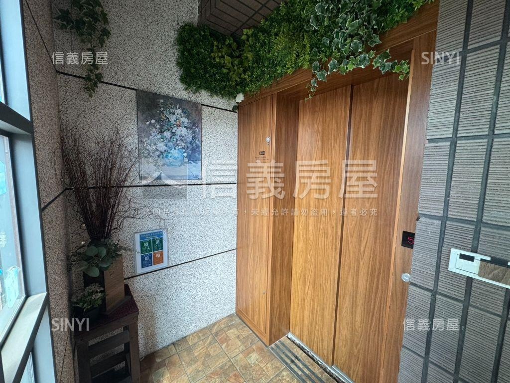 中原實踐路整棟收租透店房屋室內格局與周邊環境