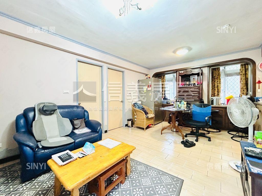 專任錦州街邊間電梯頂加房屋室內格局與周邊環境