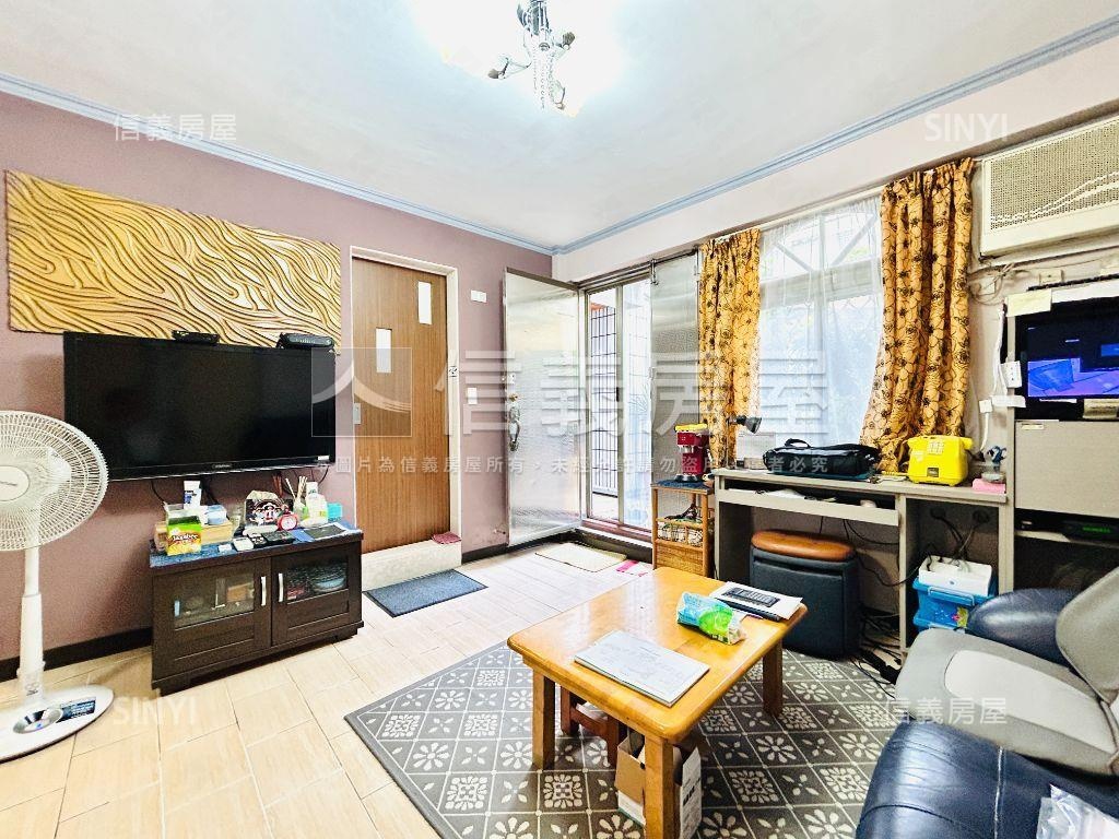 專任錦州街邊間電梯頂加房屋室內格局與周邊環境