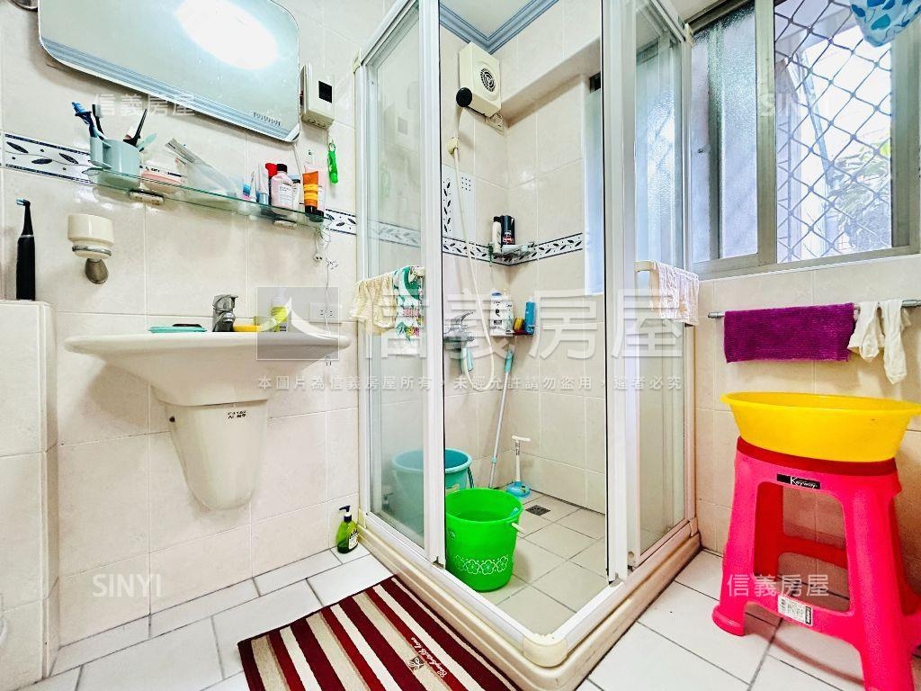 專任錦州街邊間電梯頂加房屋室內格局與周邊環境