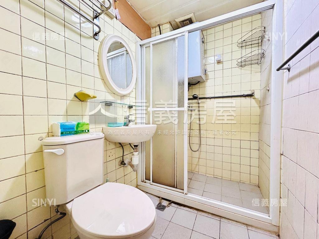 專任錦州街邊間電梯頂加房屋室內格局與周邊環境